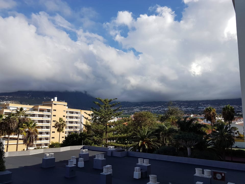 Ausblick auf das Hinterland BLUESEA Complejo Puerto Resort (Canarife y Bonanza Palace))