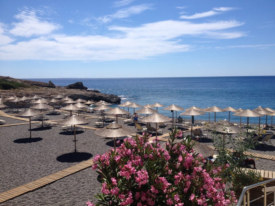 Strand Hotel Kakkos Bay
