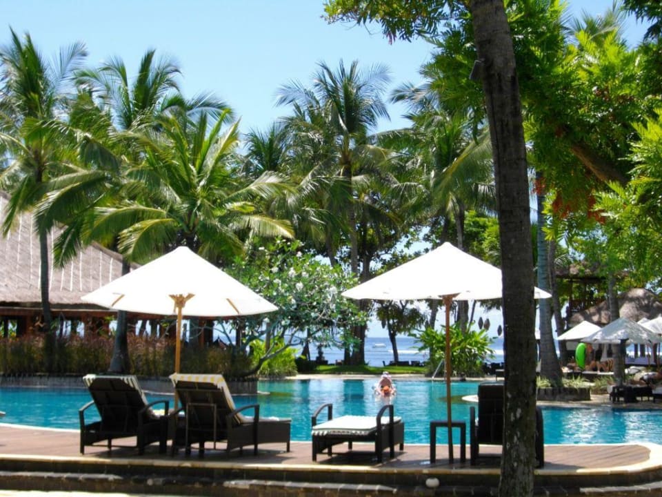 Pool The Laguna A Luxury Collection Resort & Spa