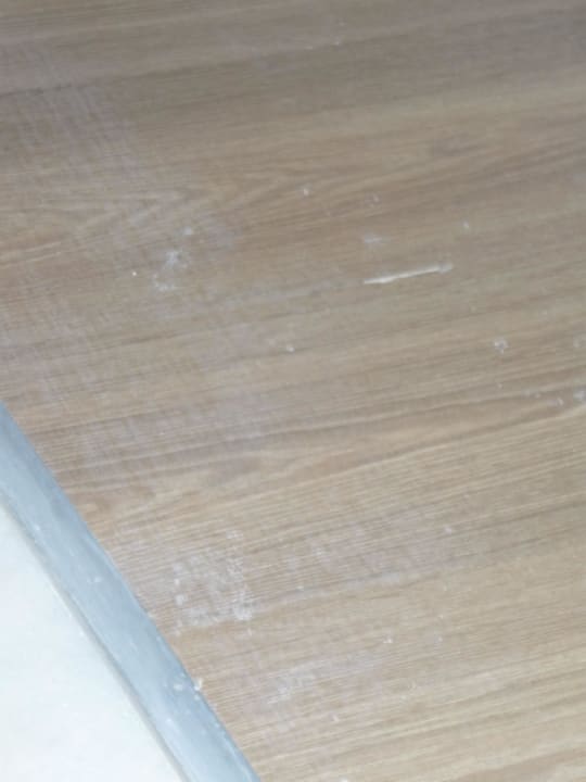 Schmutzige Fußböden die ganze Woche Dream World Resort & Spa