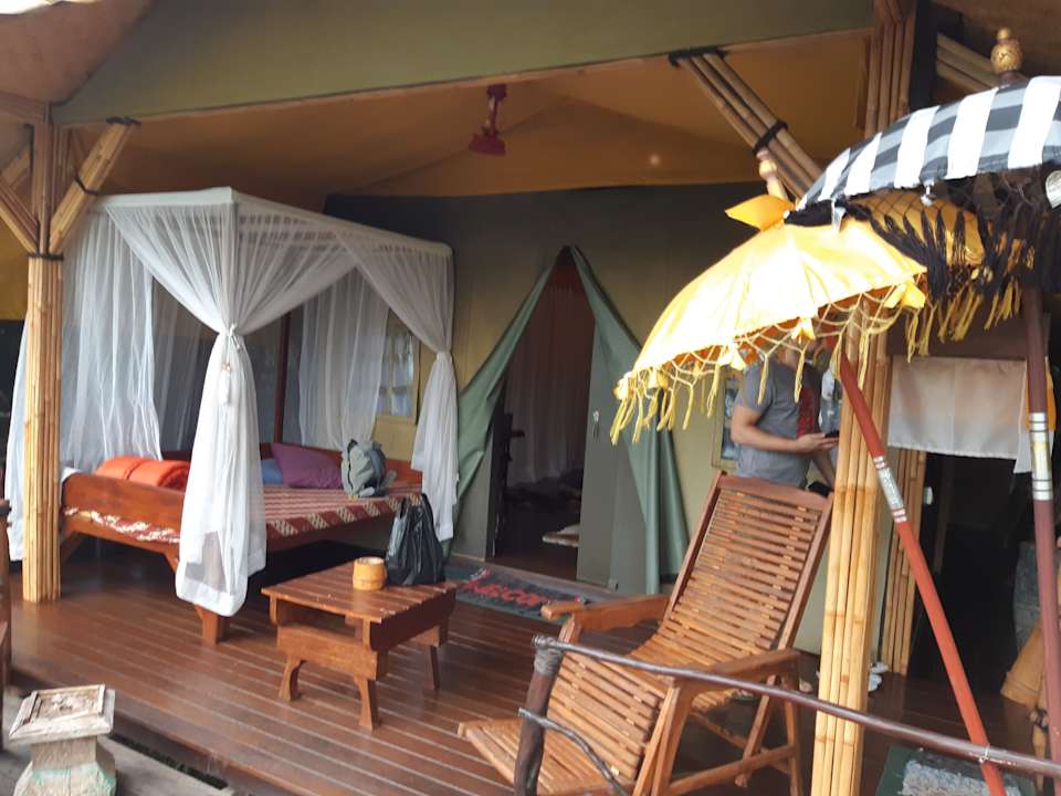 Unsere Terrasse  Sang Giri - Mountain Glamping Camp
