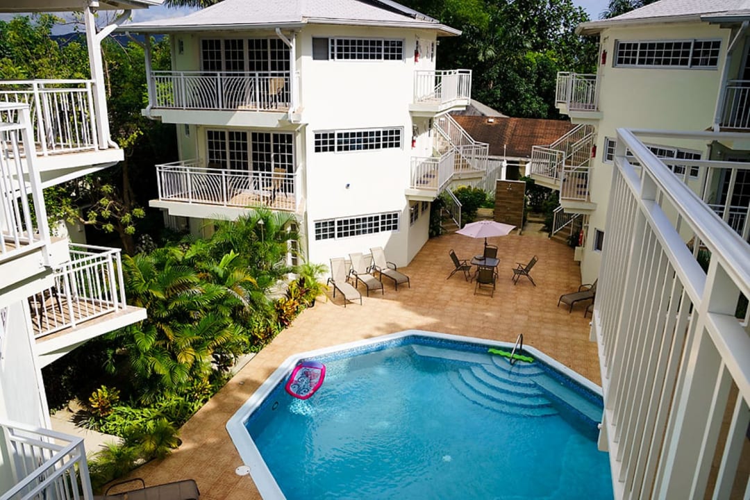 Pool Hotel Rondel Village