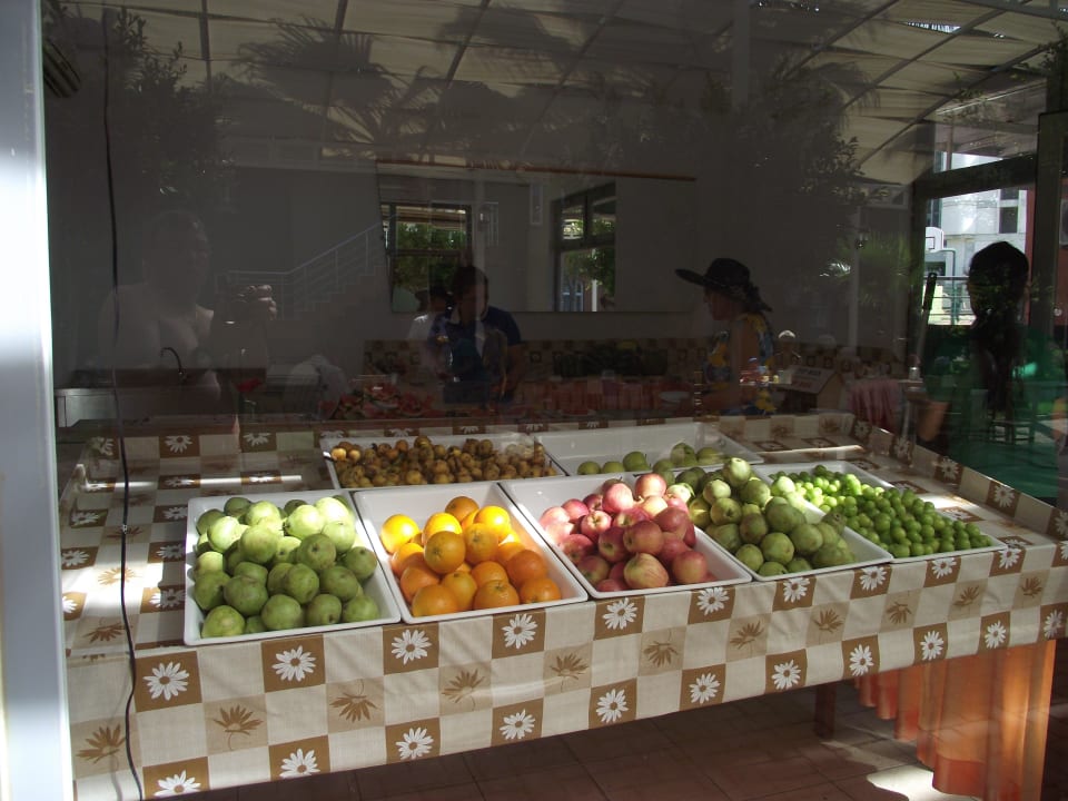 Obstbüffet Lonicera Resort & Spa Hotel