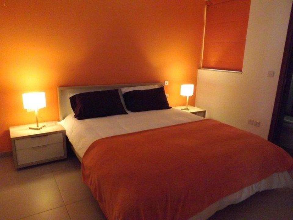 Main Bedroom Apartment Sixteenth Avenue