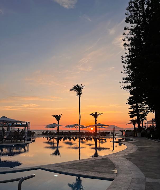 Pool ROBINSON KYLLINI BEACH