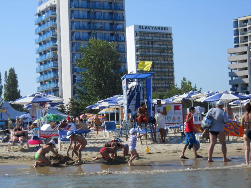 Widok z plaży Slavyanski Hotel