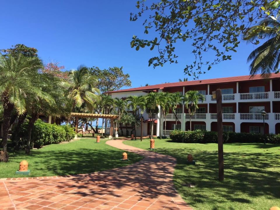 Gebäude in der Gartenanlage  Marien Puerto Plata