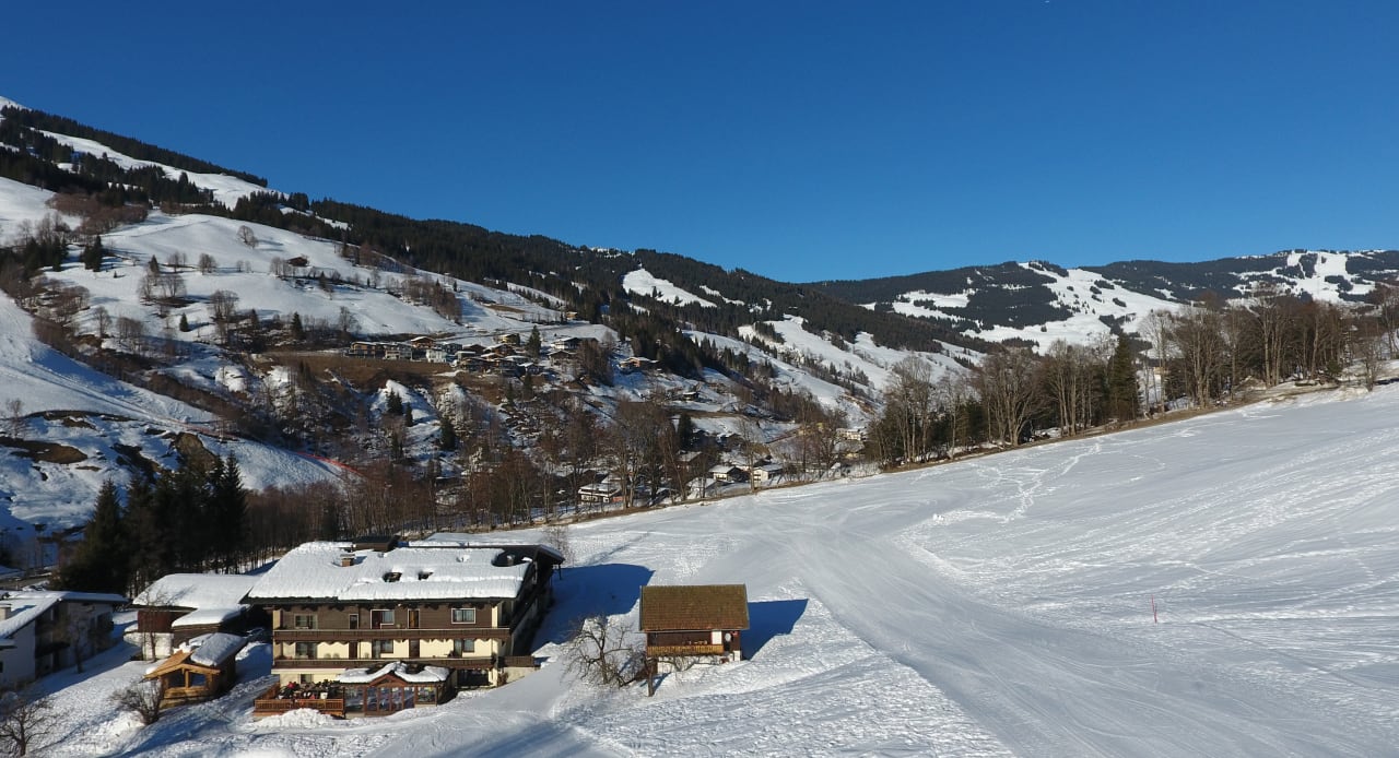 Außenansicht Hotel Unterellmau
