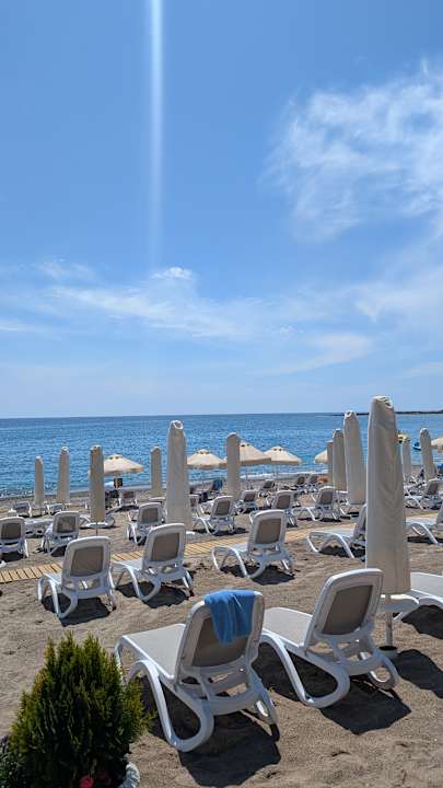 Strand Saphir Resort & Spa