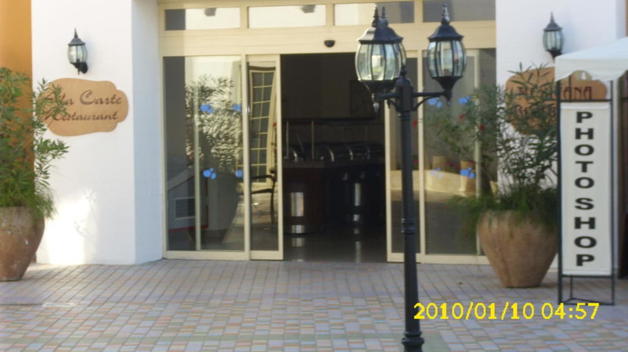 Eingang zu den a la Carte´Restaurants Crystal Paraiso Aqua Collection