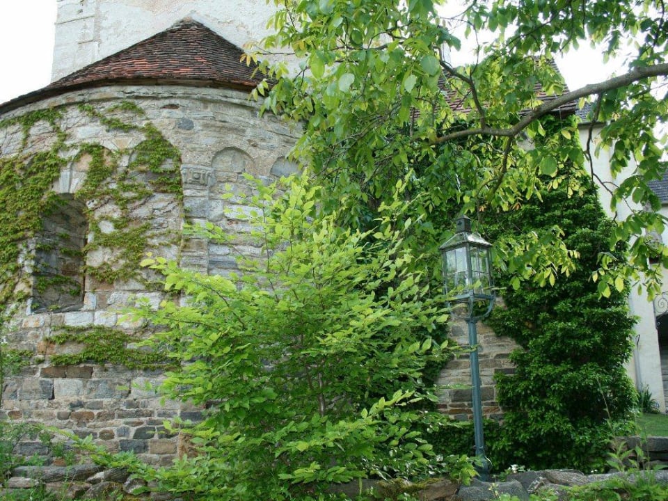 Turm Burgkapelle Hl. Georg Hotel Burg Oberranna