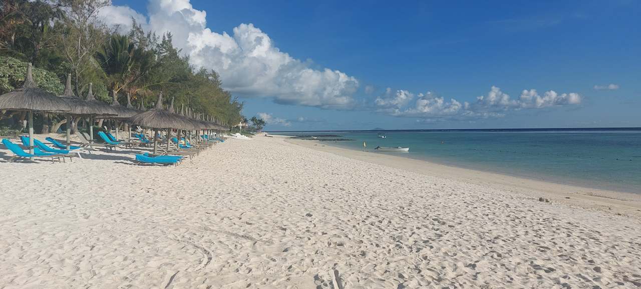 Strand Crystals Beach Resort Belle Mare, a member of Radisson Individuals