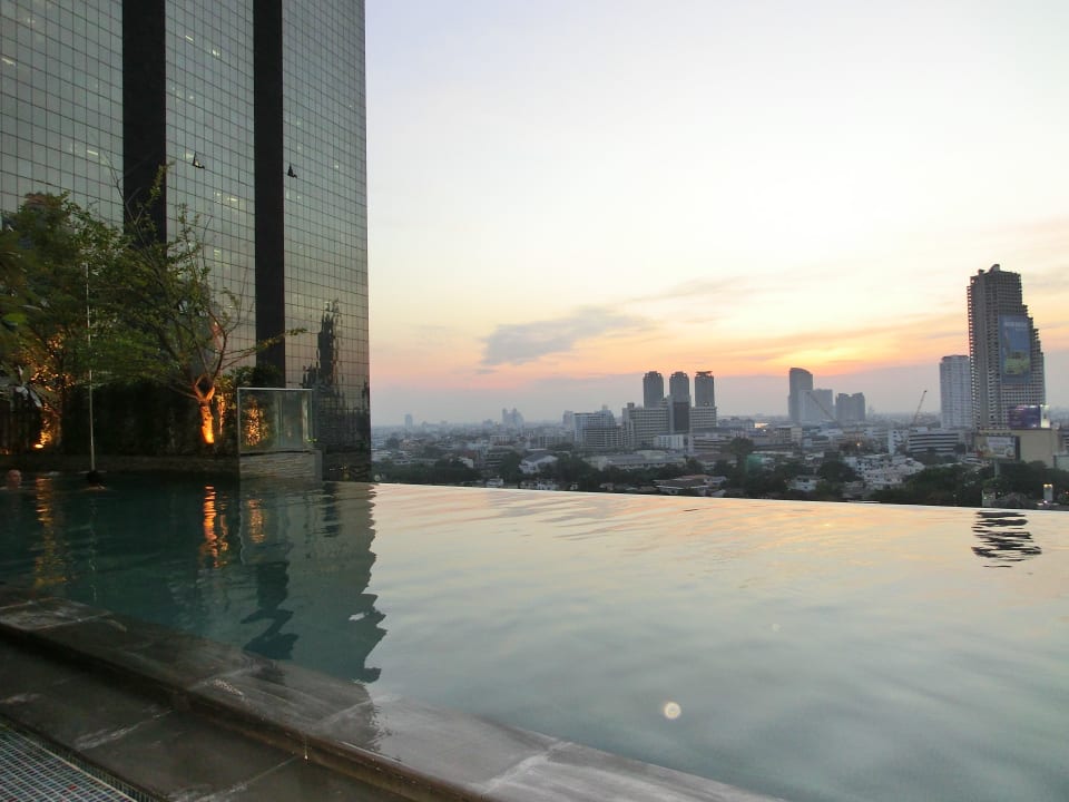 Pool Eastin Grand Hotel Sathorn