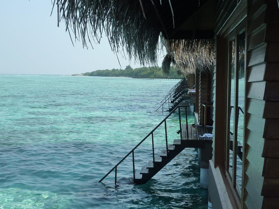Blick vom Meer Adaaran Prestige Ocean Villas