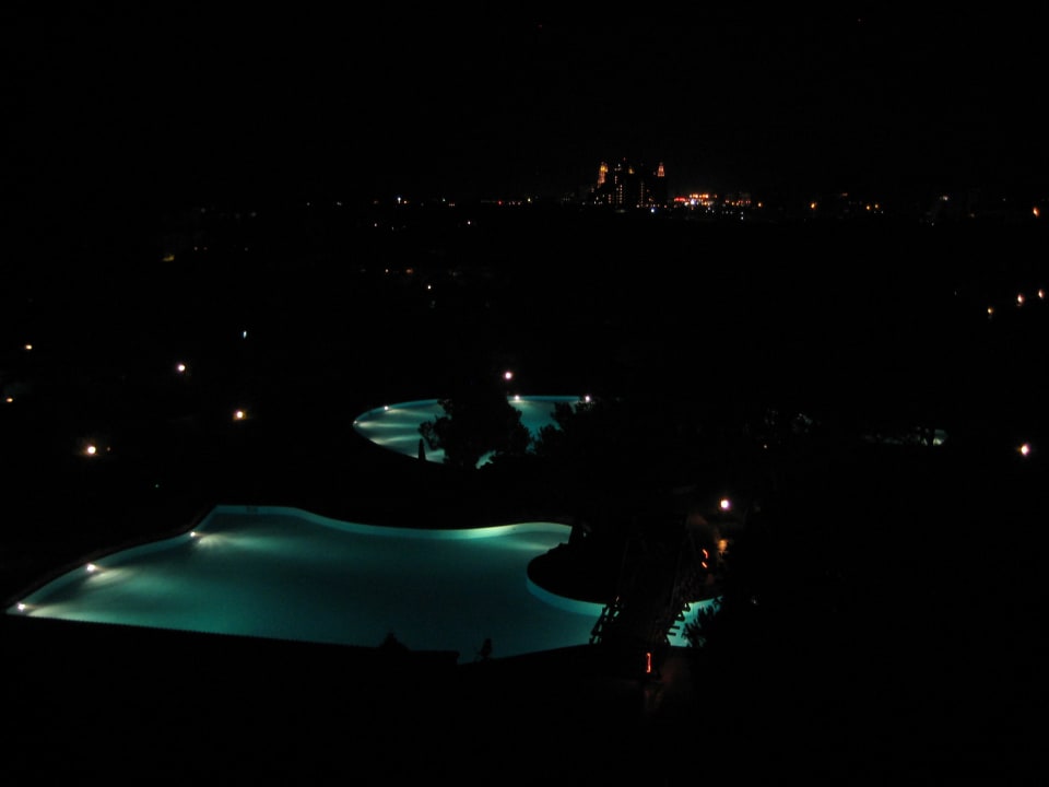 Ein Teil der Poolanlage IC Hotels Green Palace