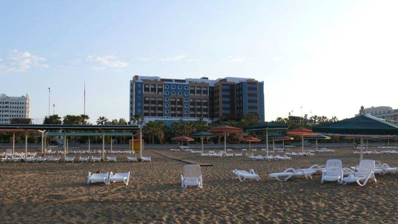 Hotel vom Strand gesehen Kamelya Selin Hotel