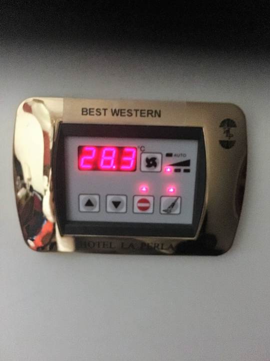 Temperaturanzeige mit Ventilator Hotel La Perla