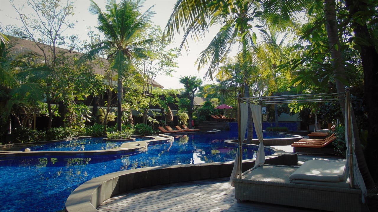 Pool Aston Sunset Beach Resort Gili Trawangan