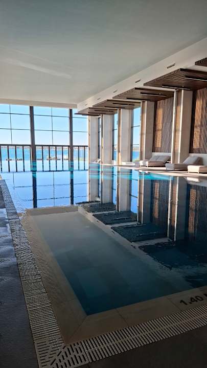 Pool Anda Barut Collection