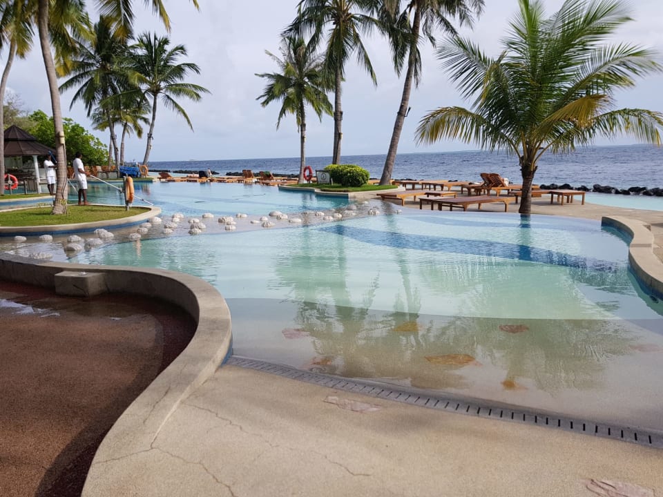 Pool Royal Island Resort And Spa Eydhafushi • Holidaycheck Baa Atoll Malediven 