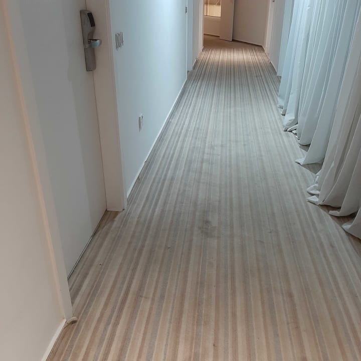 Zimmer Crystal Springs Beach Hotel