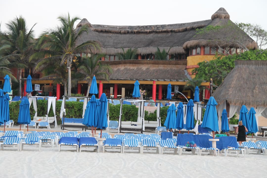 Restaurant und Strand The Reef Playacar