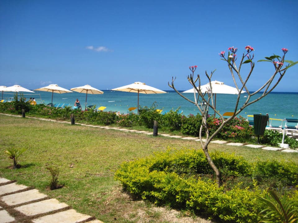 Garten zum Strand Pearle Beach Resort & Spa