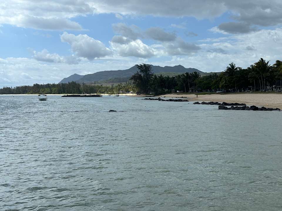 Strand Outrigger Mauritius Beach Resort