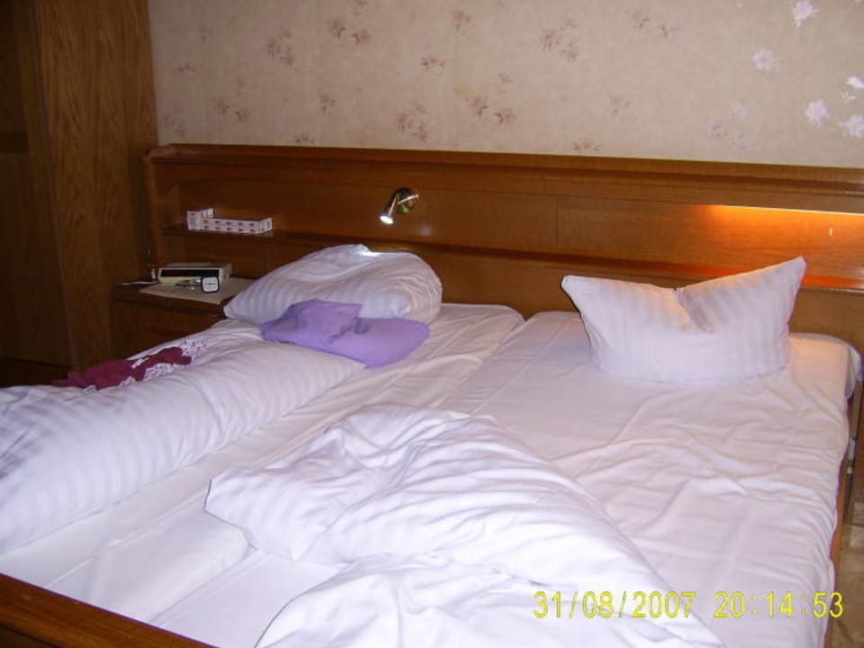 Zimmer/ Diese Betten sind frisch gemacht! Sonnenmatte-Titisee B+B Hotel Guesthouse