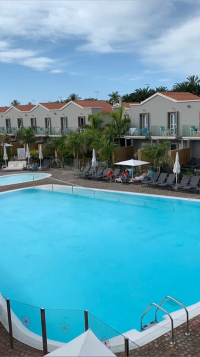 Pool LIVVO Los Calderones