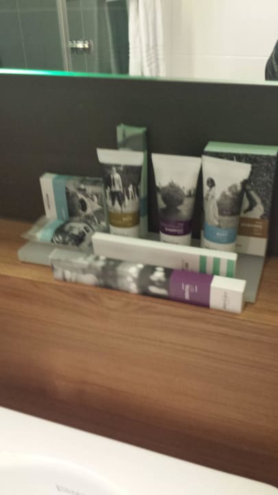 Badartikeln Hotel Mercure Den Haag Central