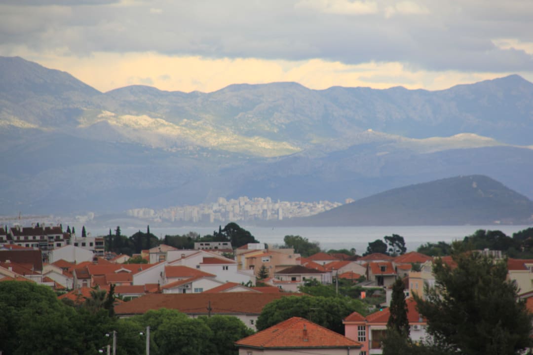 Blick von unserem Balkon Richtung Split Apartments Villa Milic