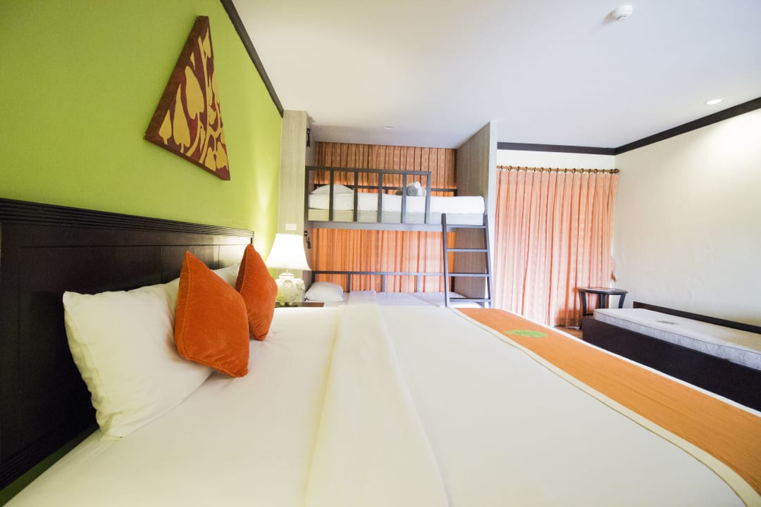 Zimmer Kata Sea Breeze Resort