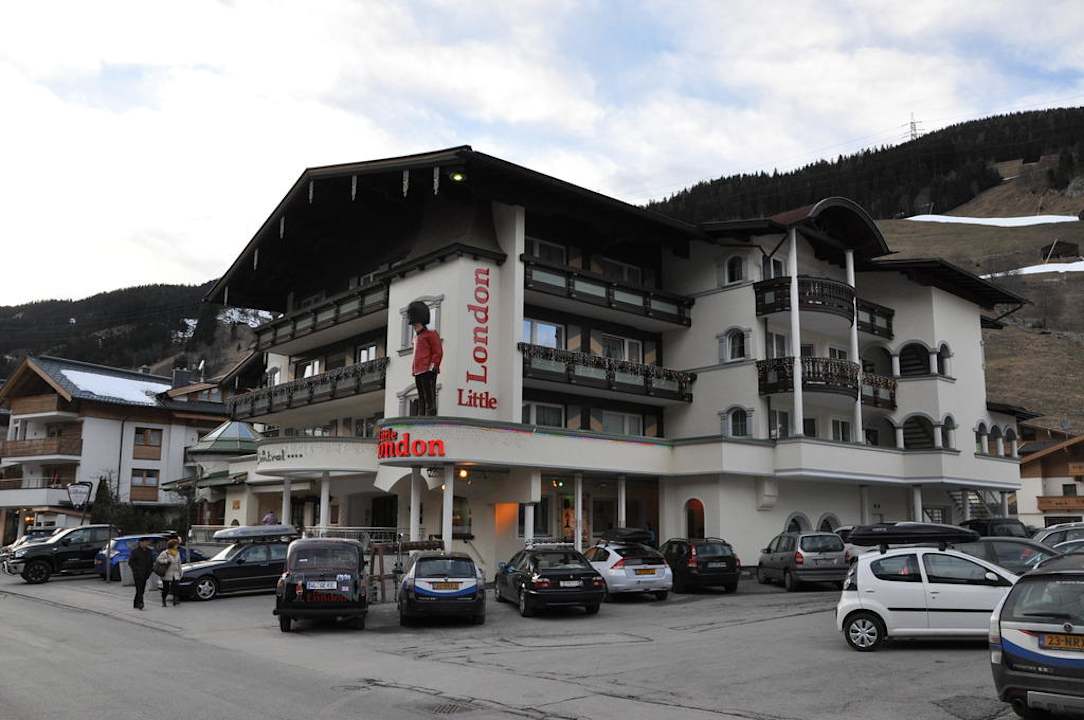 Hotel Außenansicht Hotel Central