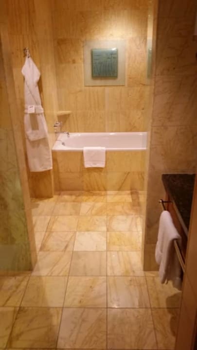 Łazienka Regent Warsaw Hotel