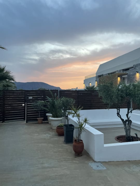 Außenansicht Hotel Meropi