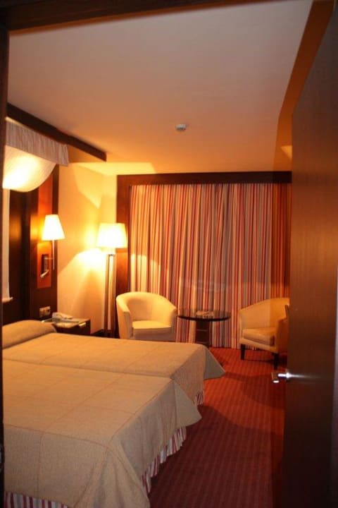 Schönes Zimmer Hotel Cordoba Center