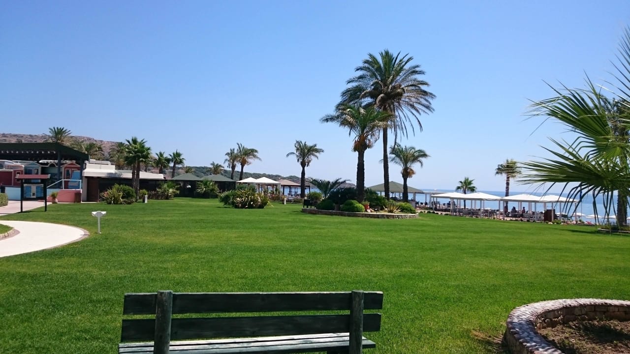 Gartenanlage vom Hotel Rodos Palladium Leisure & Wellness