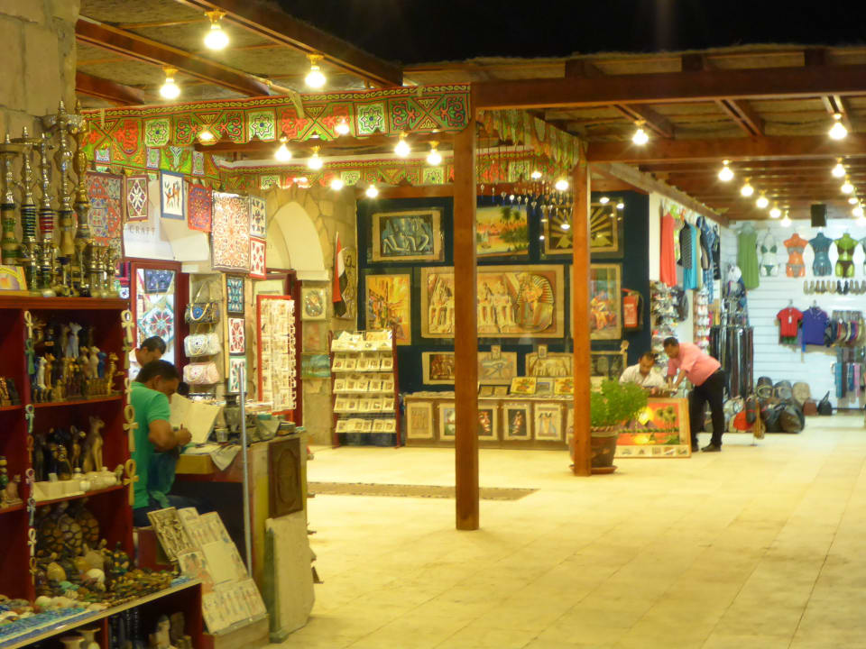 Shops Hotel Gorgonia Beach Resort