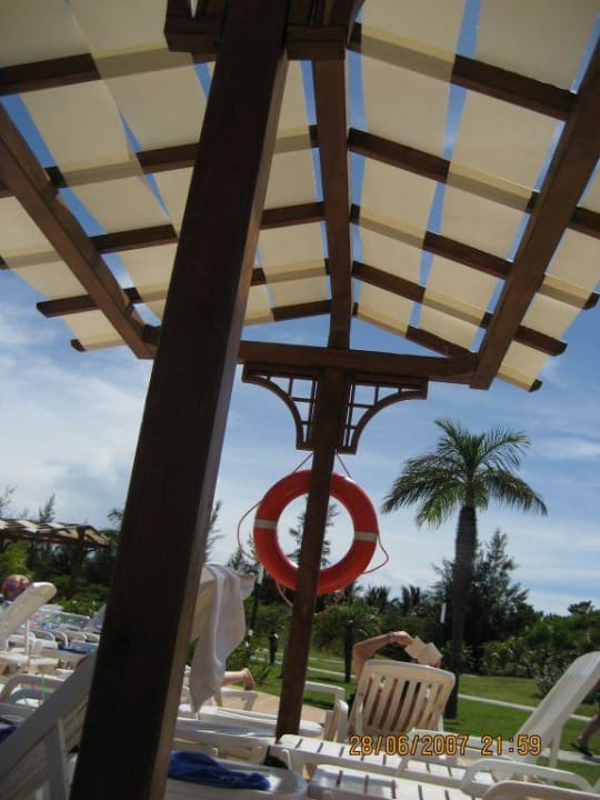 Überdachung der Liegen am Pool Blau varadero - Adults only