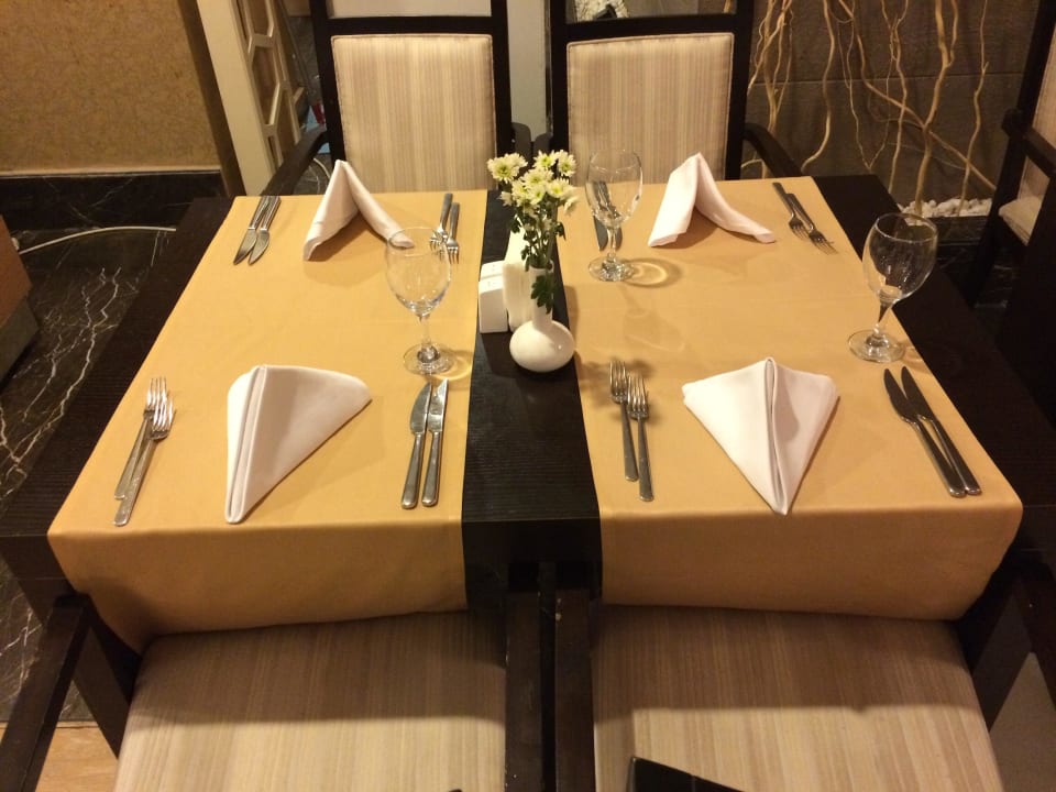 Buffet täglich was anderes Ramada Plaza by Wyndham Antalya