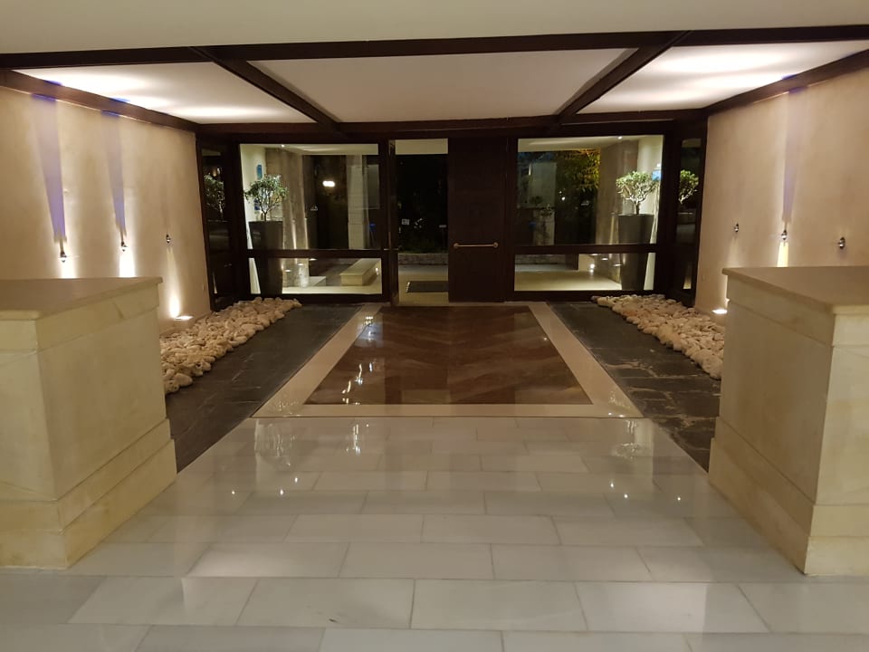 Lobby Apollonia Beach Resort & Spa