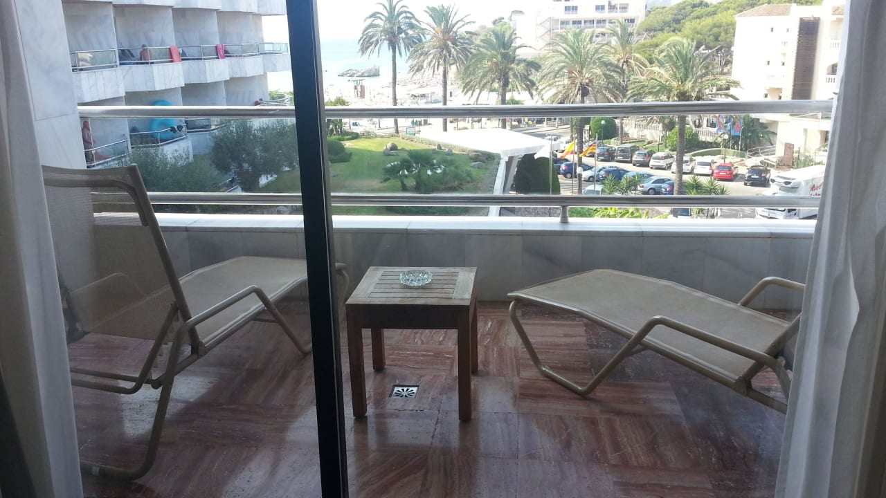 Großer Balkon Hotel Serrano Palace