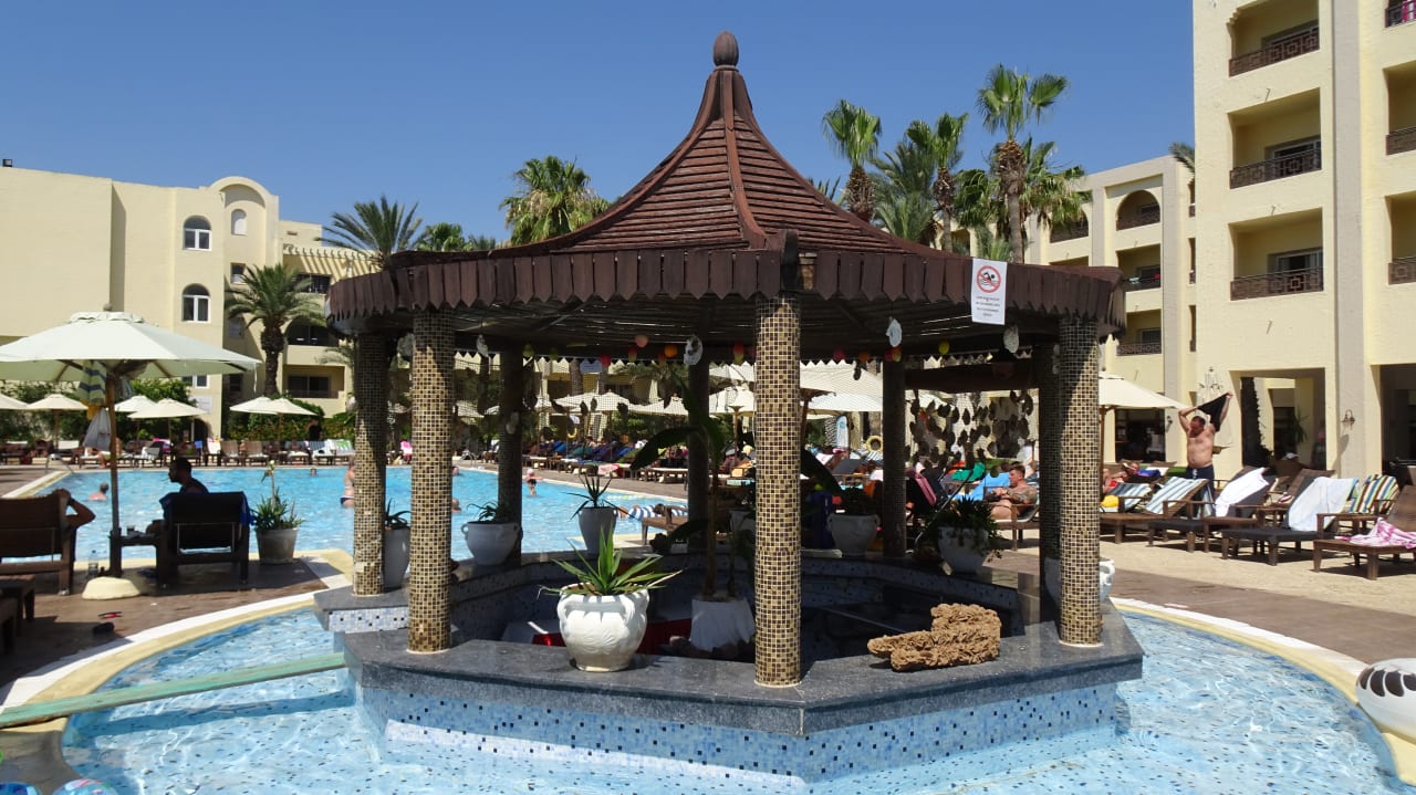 Pool Hotel Paradis Palace