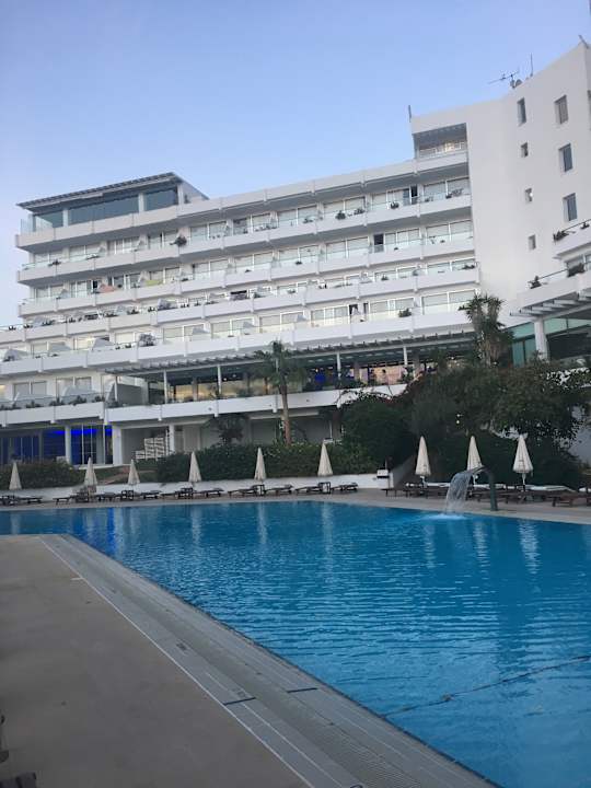 Außenansicht Hotel Grecian Sands