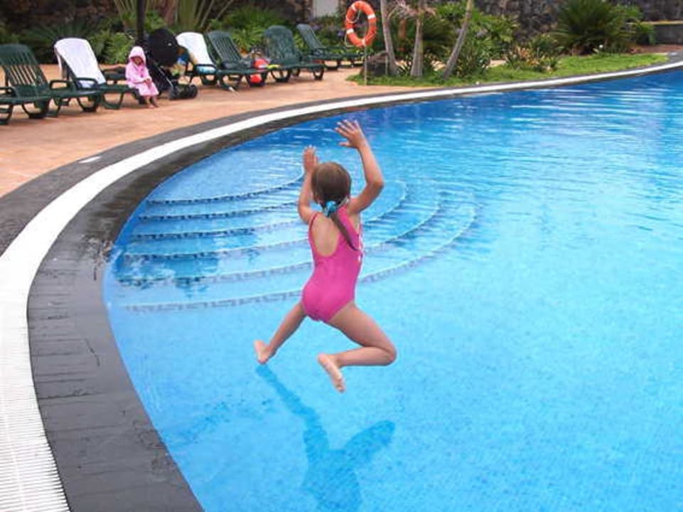 Pool Hotel Oasis Village