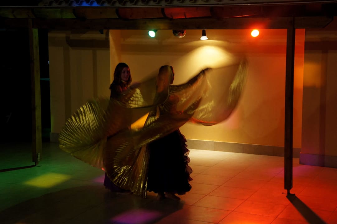 Show Hotel Kouros Palace