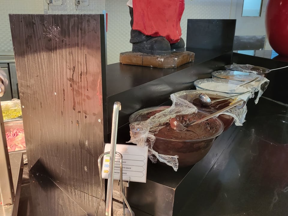 Gastro Well Palace Side