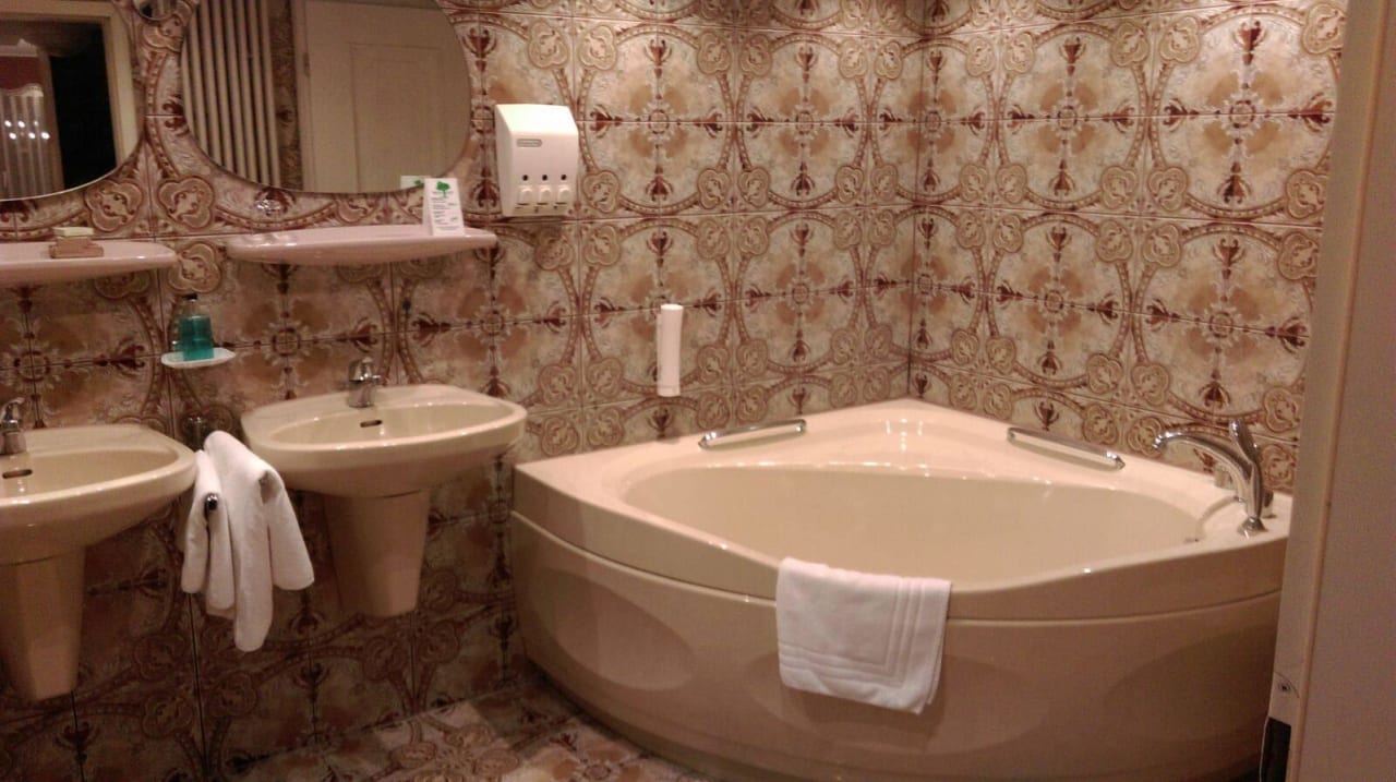 Das Badezimmer Hotel Wittelsbacher Höh