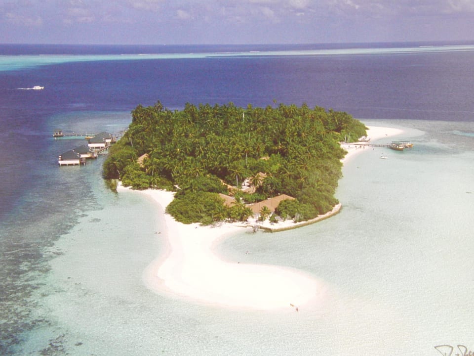 Embudu Embudu Village